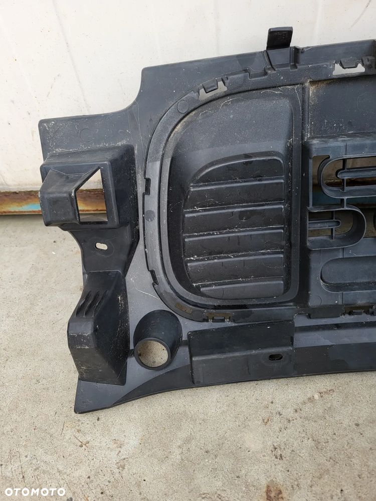 Kratka środkowa zderzaka Citroen Berlingo IV - 7