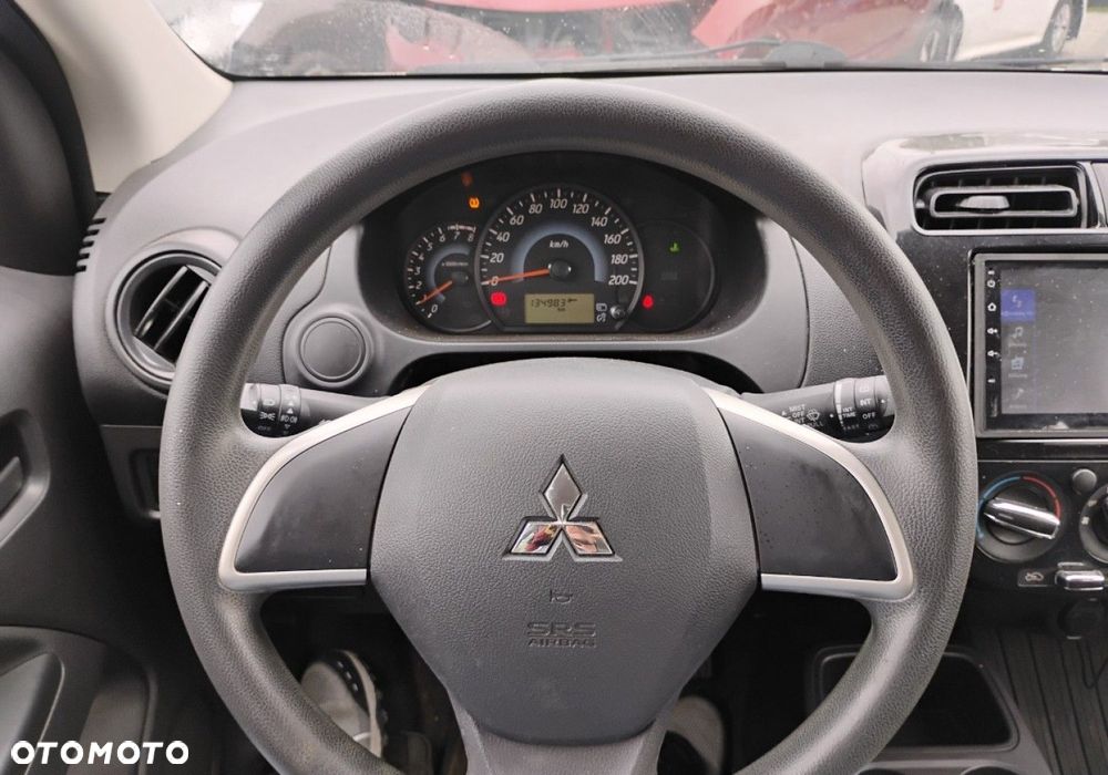 Mitsubishi Space Star - 12