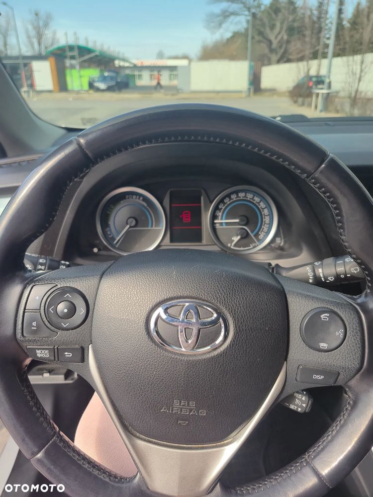 Toyota Auris - 11