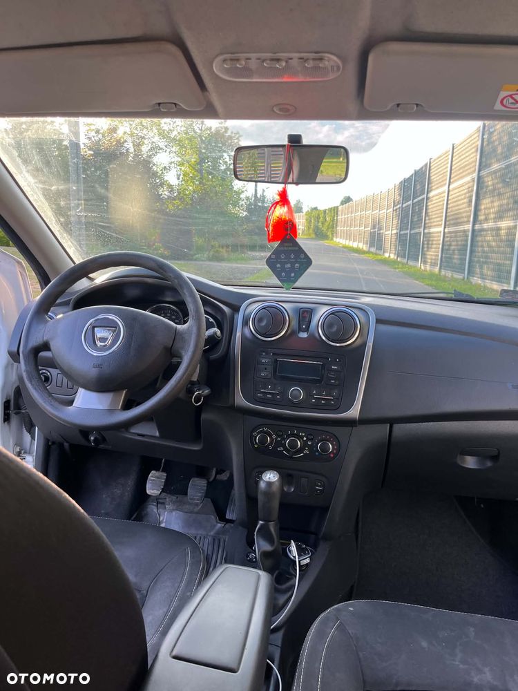 Dacia Sandero - 5