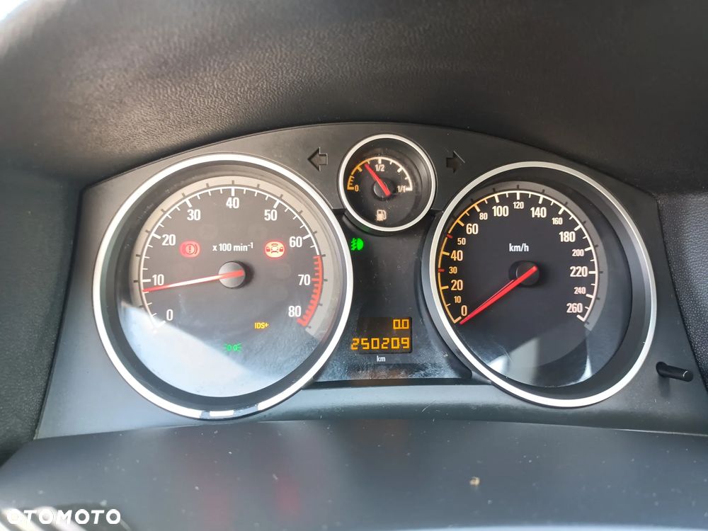 Opel Astra GTC 1.8 - 27