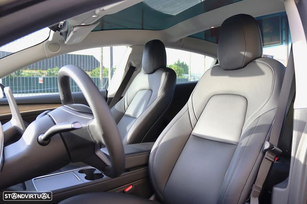 Tesla Model 3 Standard Range Plus RWD - 18