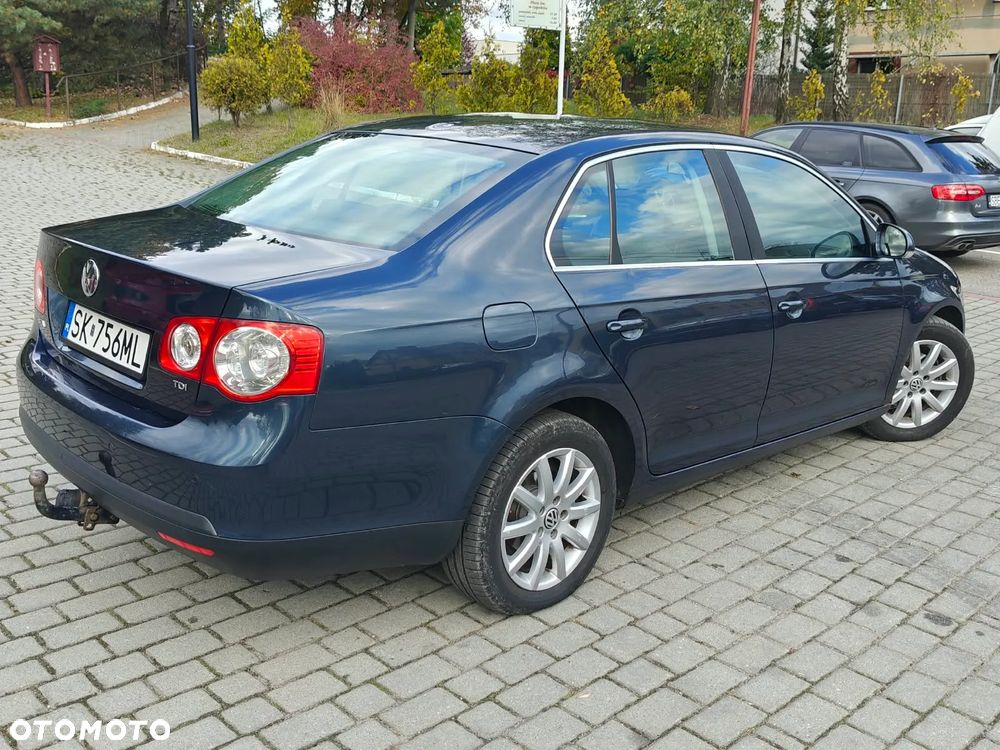 Volkswagen Jetta 1.9 TDI DPF Comfortline - 29