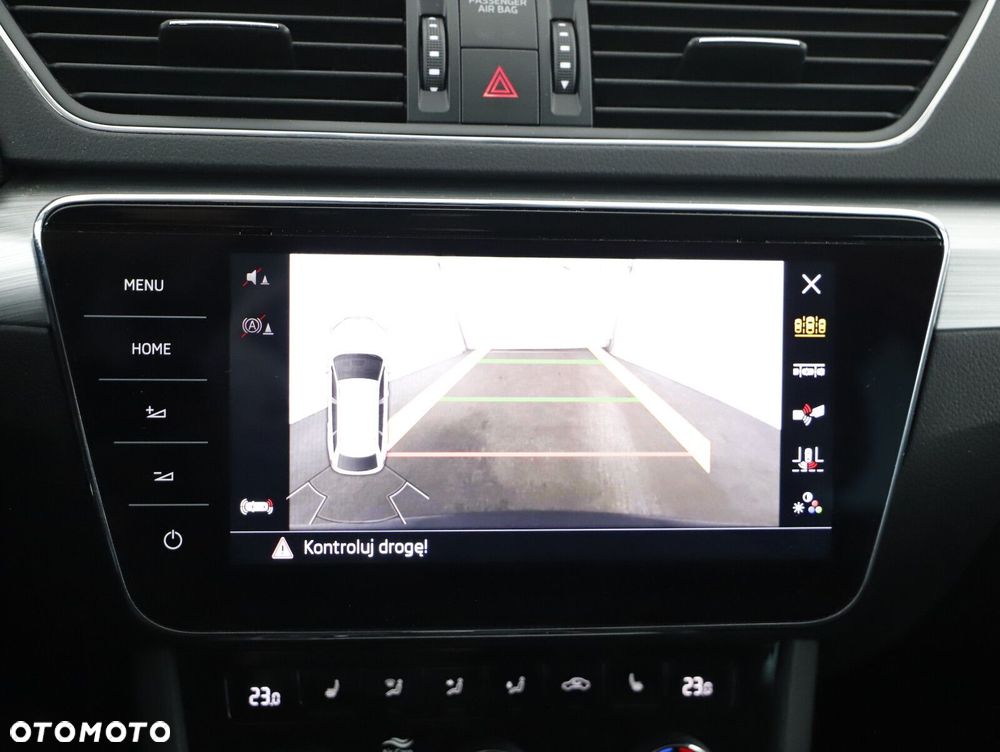 Skoda Superb 2.0 TDI SCR Style DSG - 20
