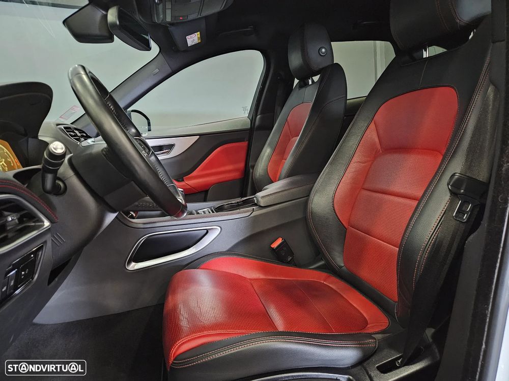 Jaguar F-Pace 2.0 i4D R-Sport - 13