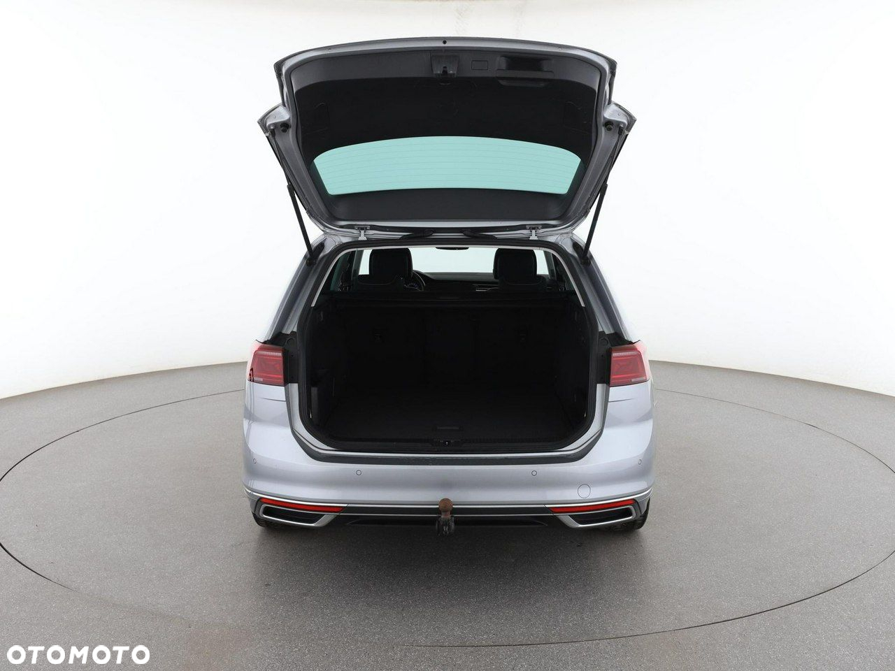 Volkswagen Passat Variant 2.0 TDI SCR 4Motion DSG Elegance - 19