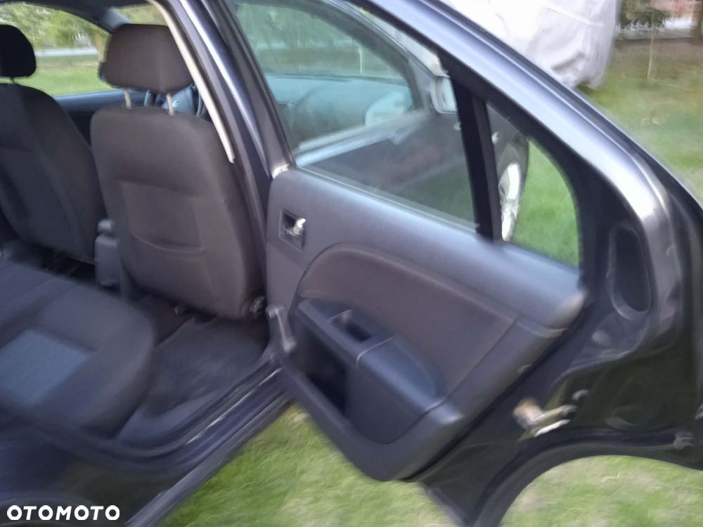 Ford Mondeo 2.0 TDCI Ambiente - 15