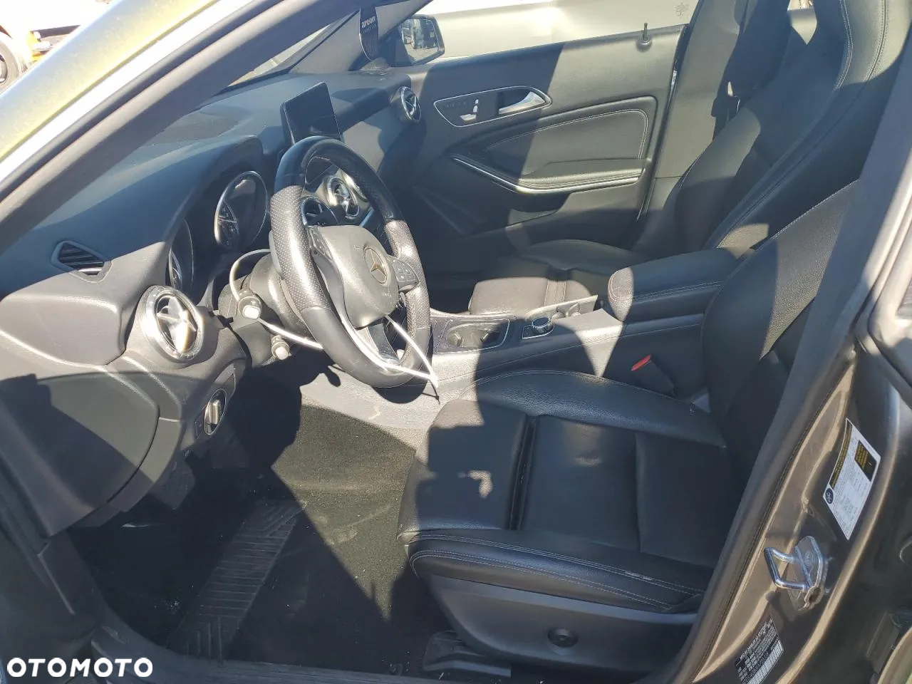 Mercedes-Benz CLA 250 4-Matic - 8