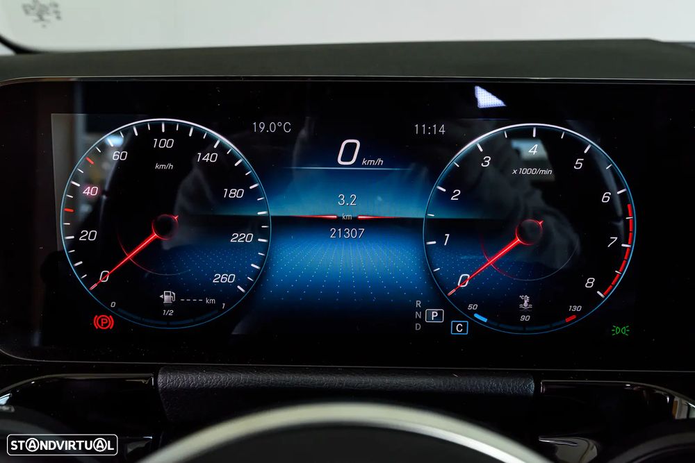 Mercedes-Benz GLA 180 7G-DCT Progressive - 13