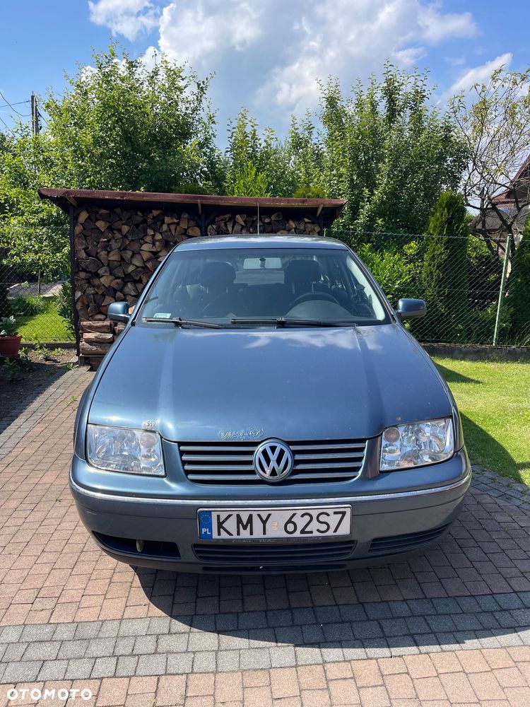 Volkswagen Bora 1.9 TDI - 1
