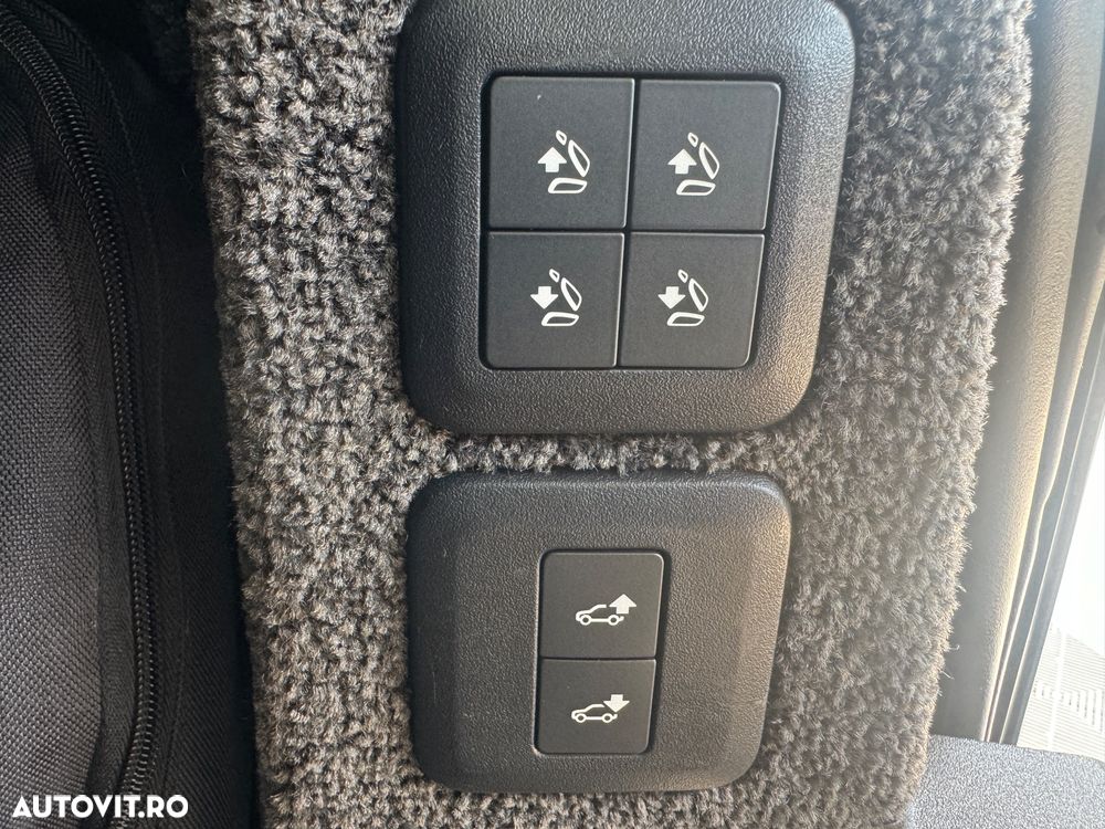 Land Rover Range Rover 2.0 l4 PHEV Vogue - 31