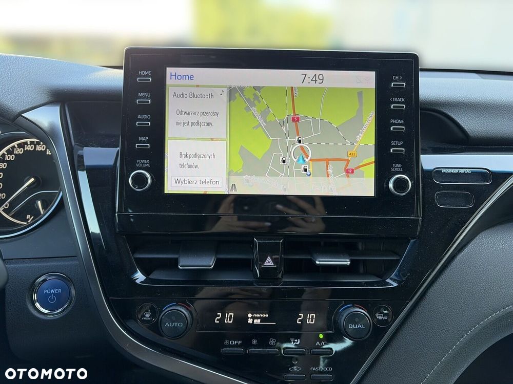 Toyota Camry 2.5 Hybrid Executive CVT - 22