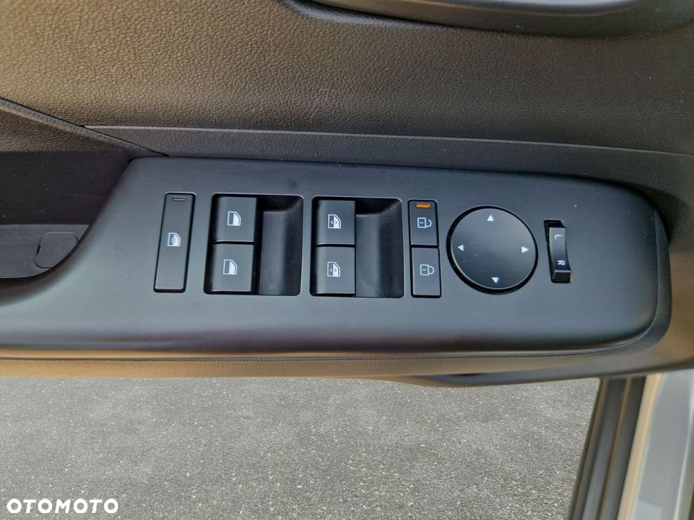 Hyundai Kona - 11
