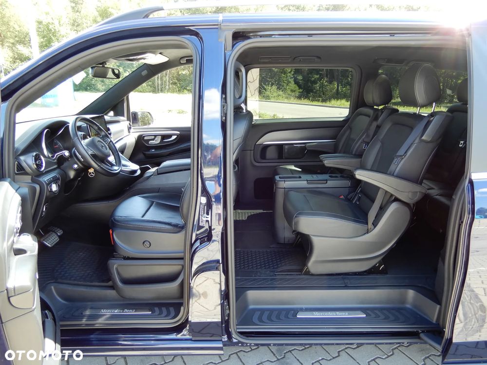 Mercedes-Benz Klasa V 300 d 4-Matic Exclusive 9G-Tronic (d³ugi) - 24