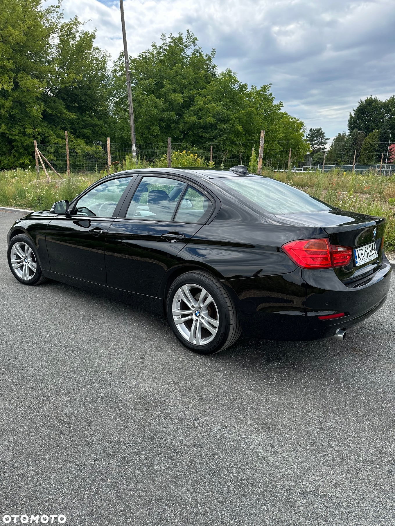 BMW Seria 3 318d - 11