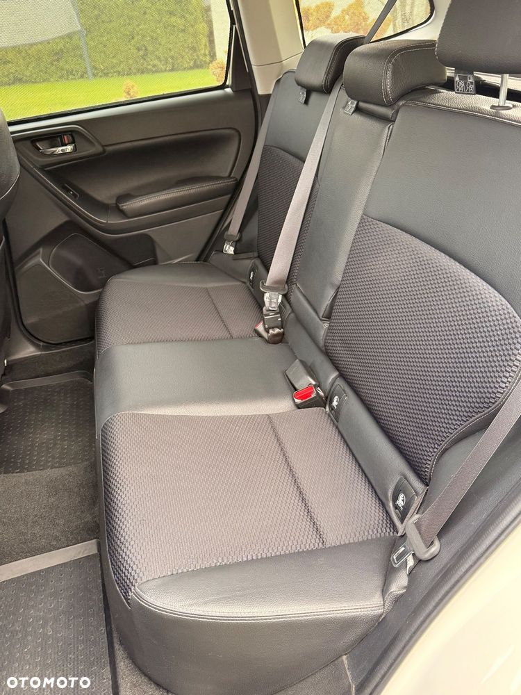 Subaru Forester 2.0 XT Comfort Lineartronic - 8