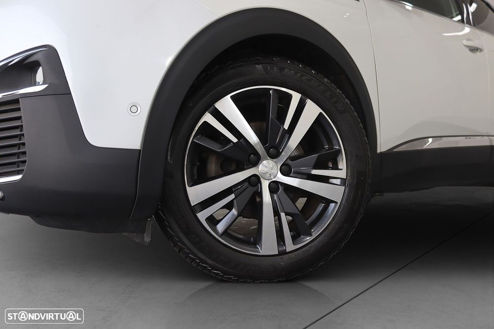 Peugeot 3008 PureTech 130 Stop & Start GPF EAT8 Crossway - 16