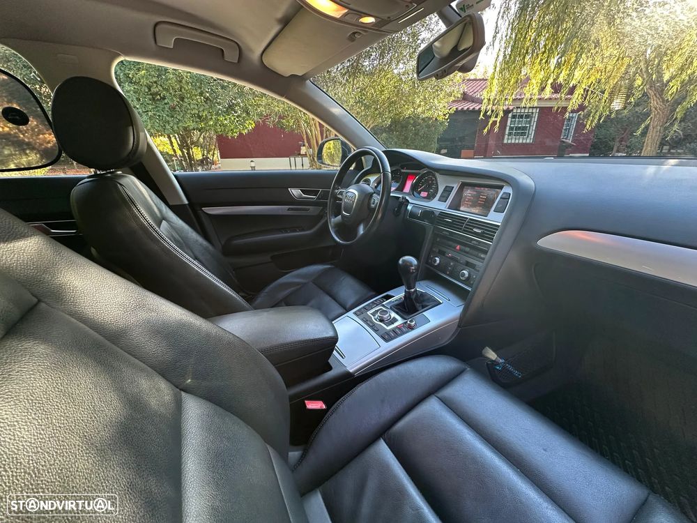 Audi A6 Avant 2.0 TDI Exclusive Multitronic - 24