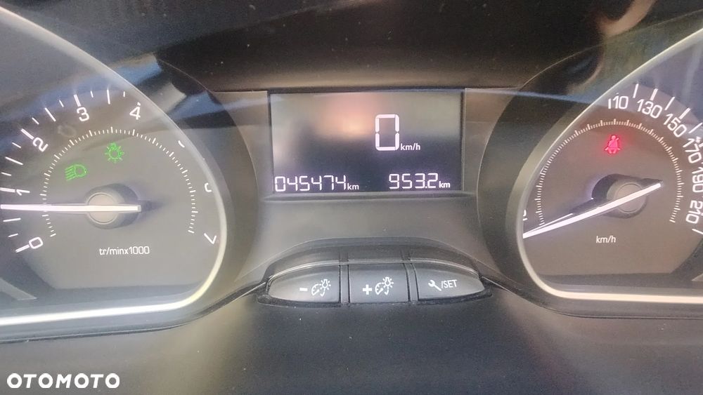 Peugeot 2008 PureTech 110 Stop&Start Style - 3