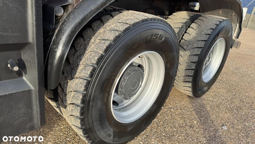 MAN MAN TGS 35.400 - 25