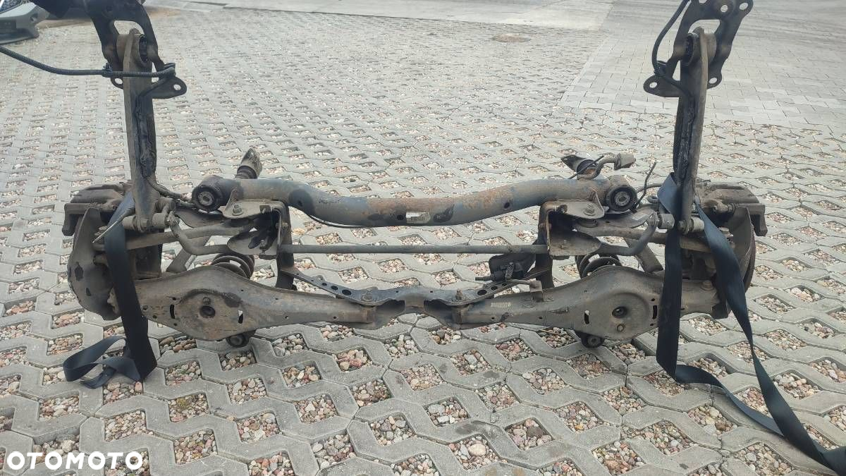 BELKA ZAWIESZENIA TYŁ TYLNA WÓZEK SANKI VW PASSAT B7 CC - 6