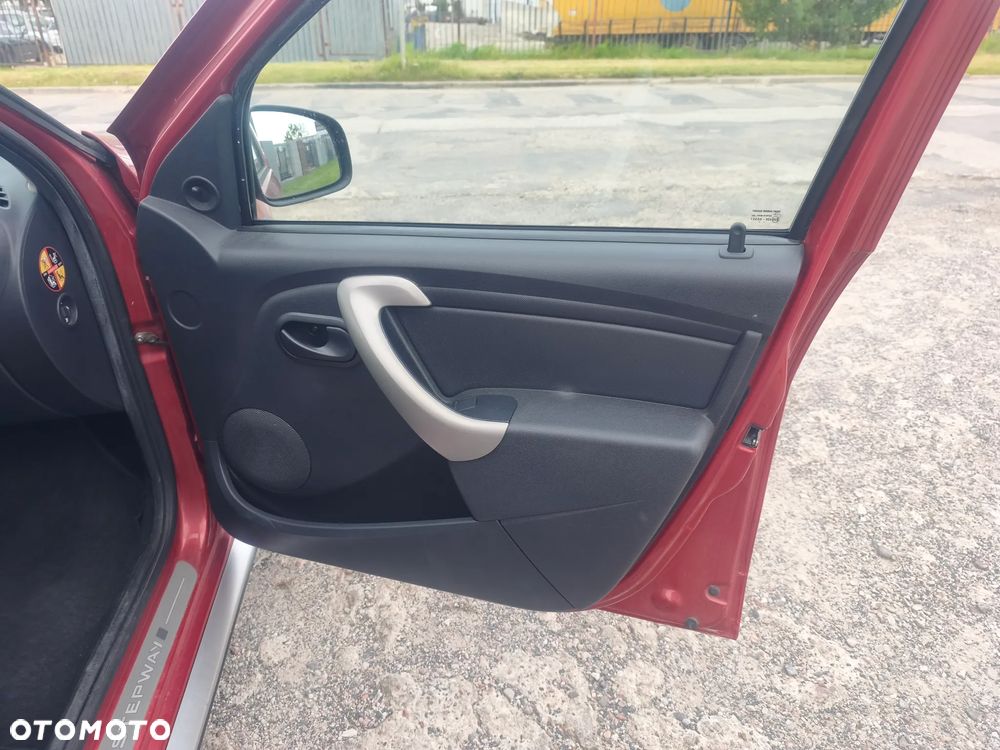 Dacia Sandero - 17