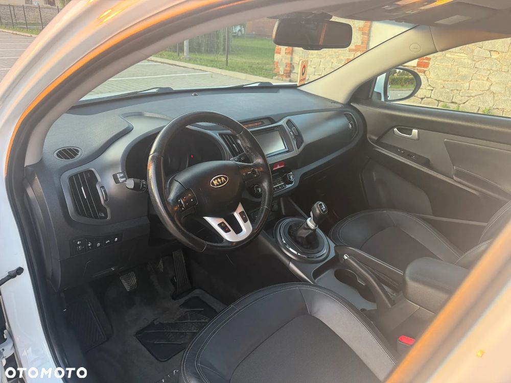 Kia Sportage - 10
