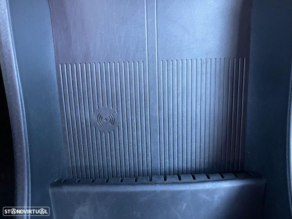 Volvo EX30 69 kWh Single Motor Extended Range Core - 24