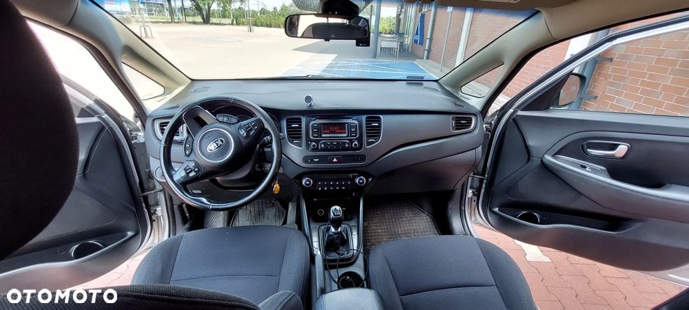 Kia Carens 1.6 GDI M - 6