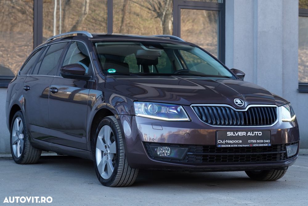Skoda Octavia 2.0 TDI DSG Style - 24