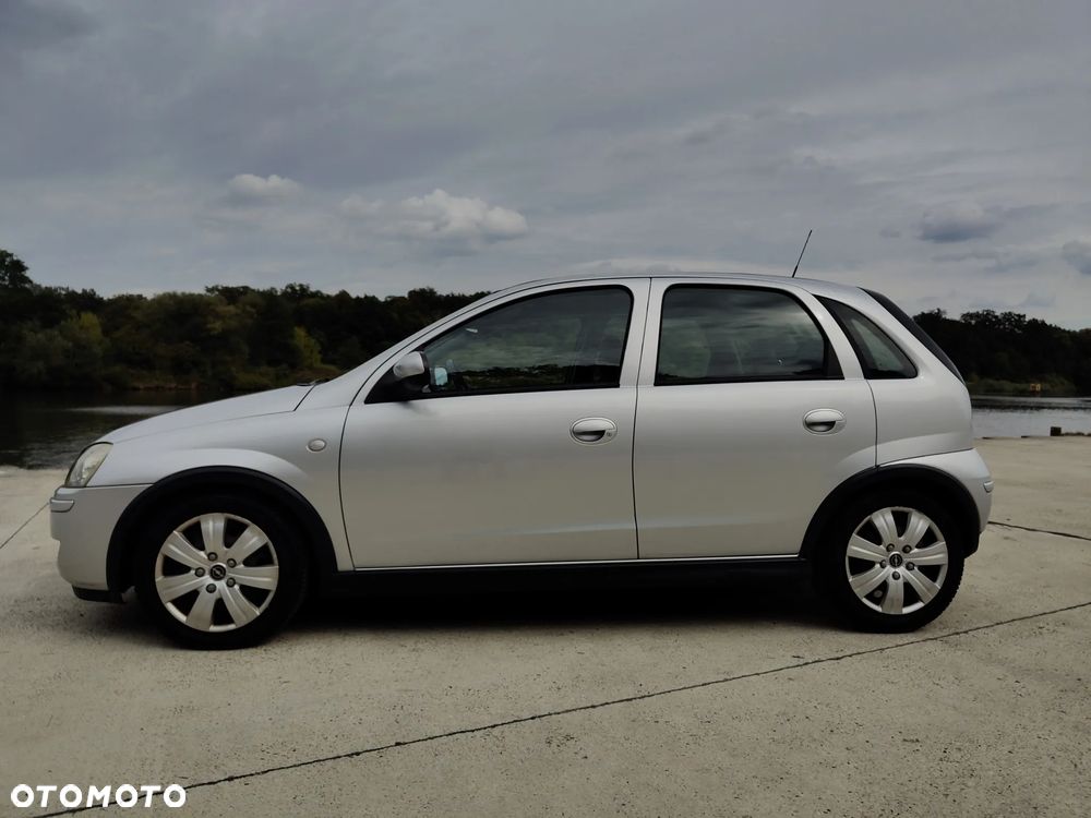 Opel Corsa 1.2 16V Cosmo Easytronic - 32