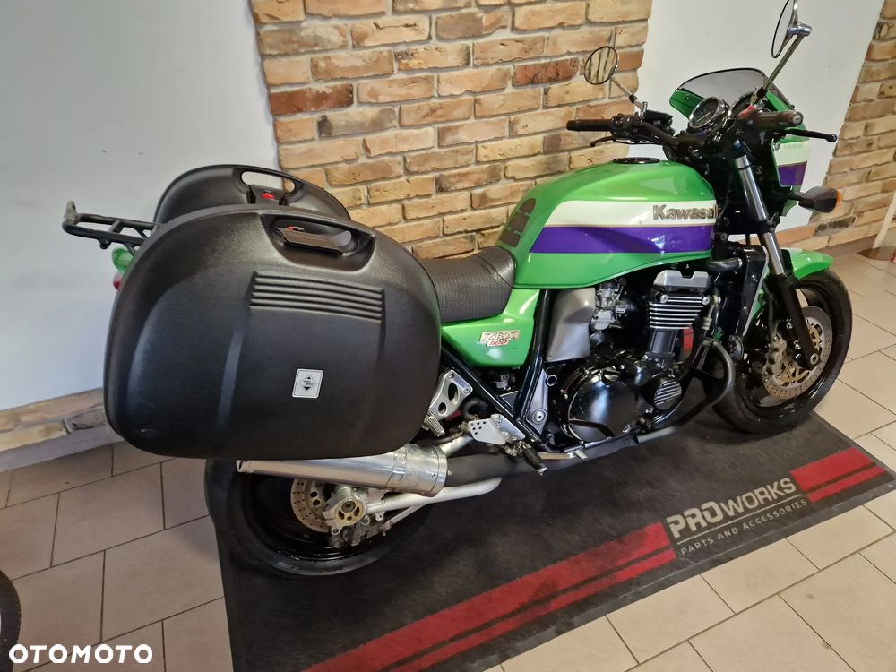 Kawasaki ZRX - 3