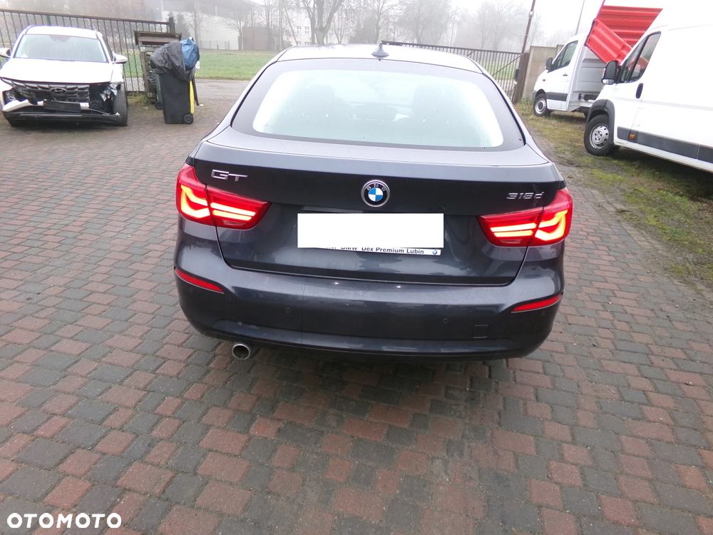 BMW 3GT 318d - 10