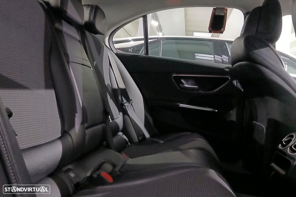 Mercedes-Benz C 220 d Avantgarde - 14