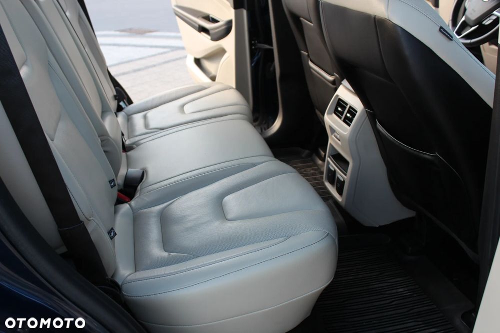 Ford Edge 2.0 EcoBlue Bi-Turbo 4x4 ST-LINE - 30