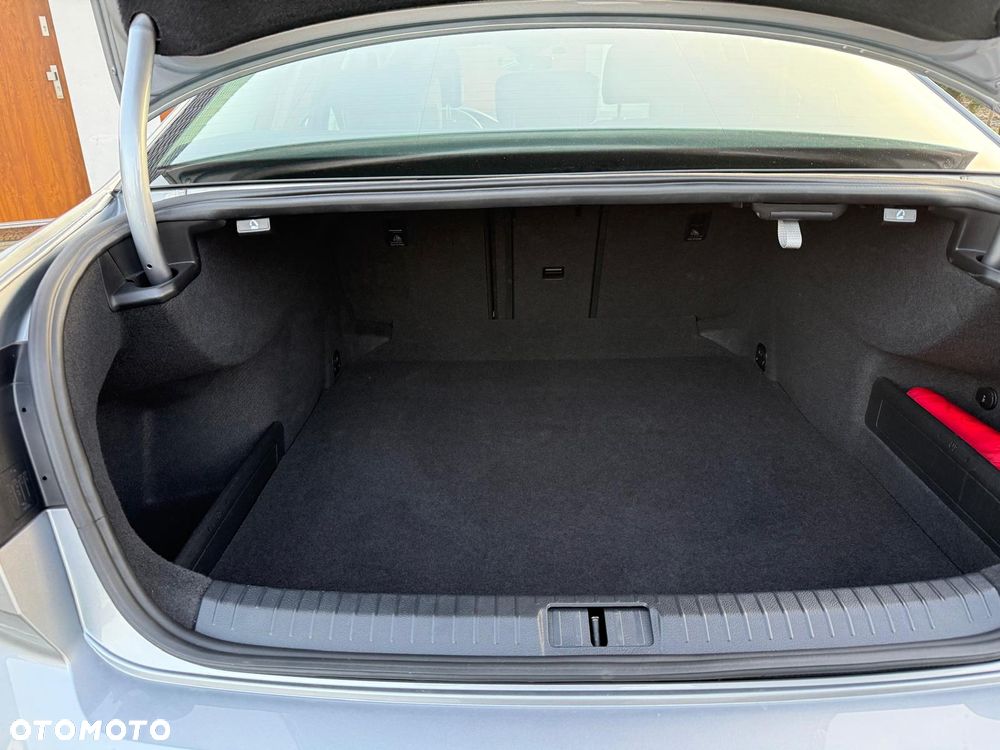 Volkswagen Passat 1.8 TSI BMT Highline - 11