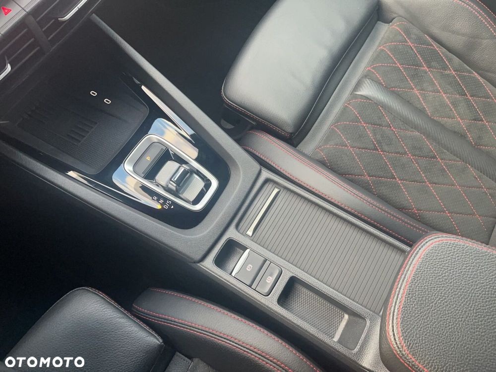 Skoda Octavia 2.0 TSI RS DSG - 19