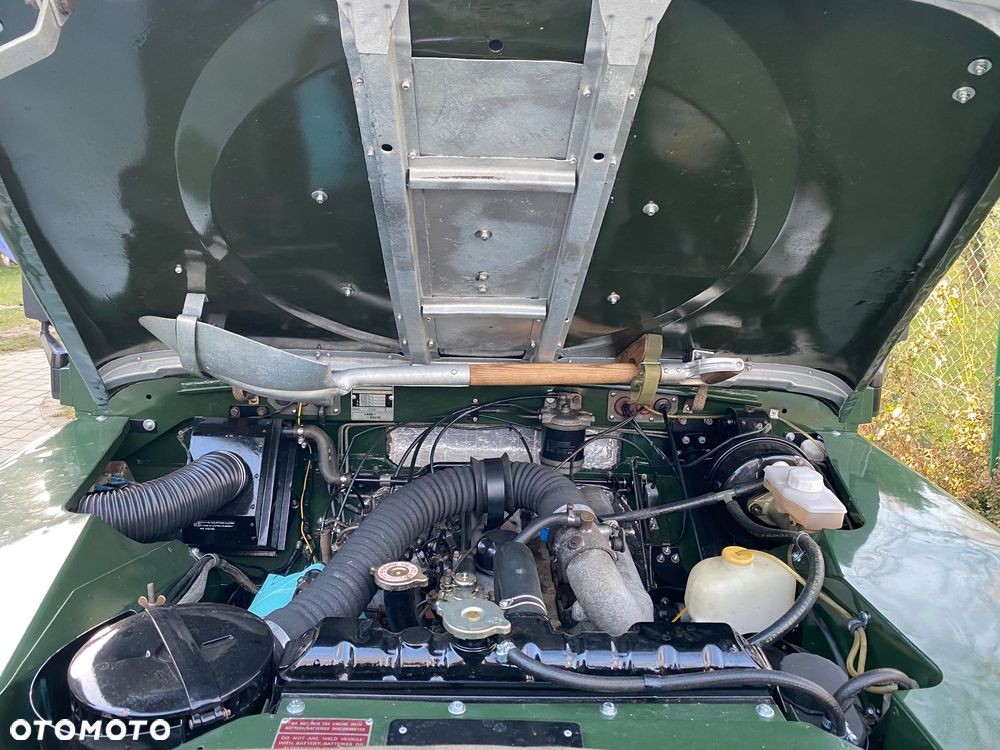 Land Rover Inny - 18