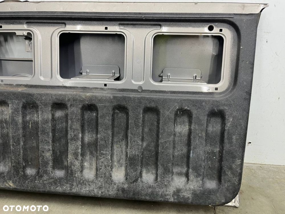 Klapa bagażnika VW Amarok I 2h tylna burta 2012-2020r. - 9
