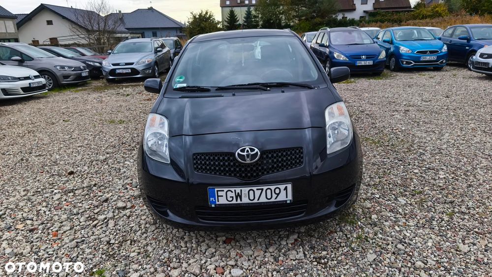 Toyota Yaris - 3