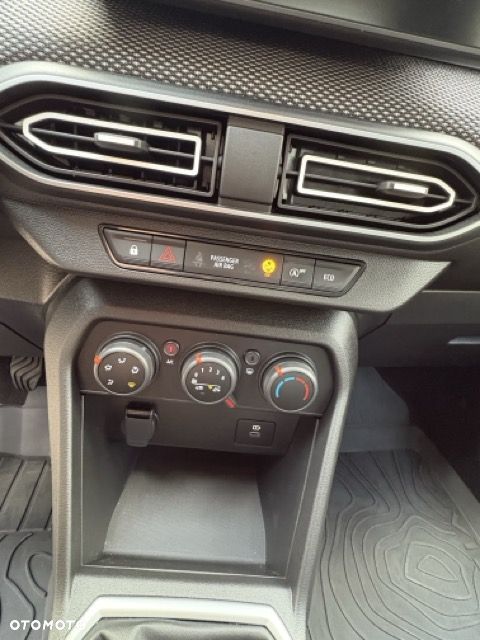 Dacia Sandero 1.0 TCe Expression - 17