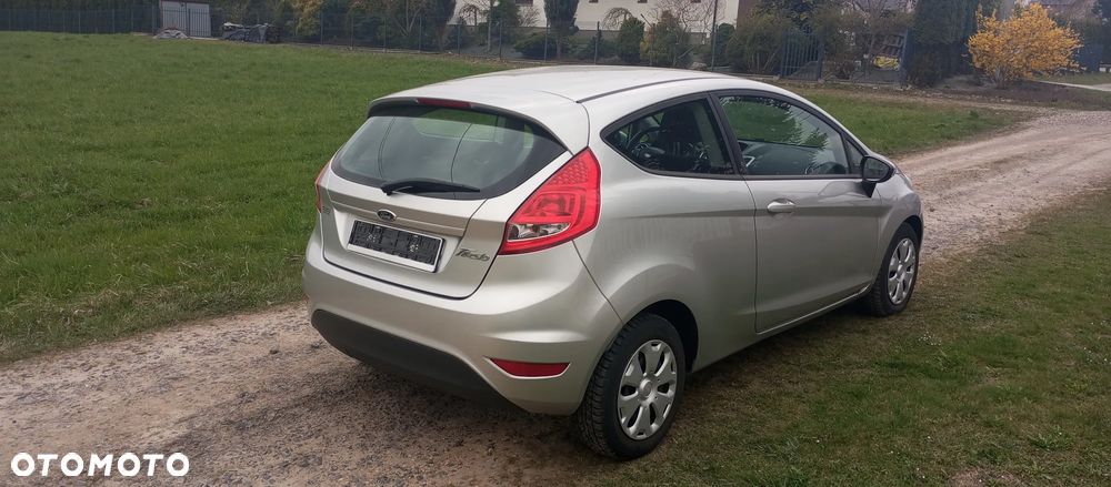 Ford Fiesta 1.25 Champions Edition - 4