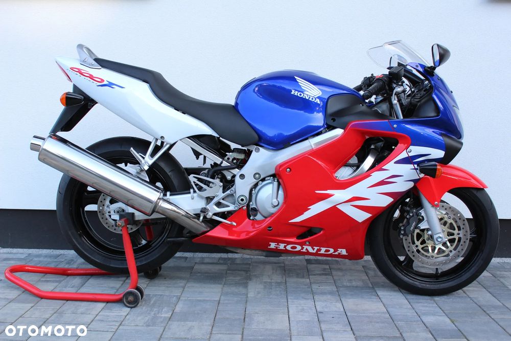 Honda CBR - 6