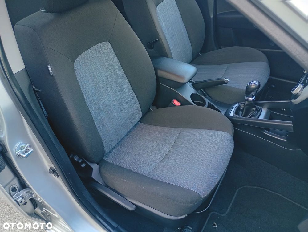 Kia Ceed - 23