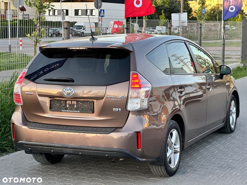 Toyota Prius+ (Hybrid) Executive - 16