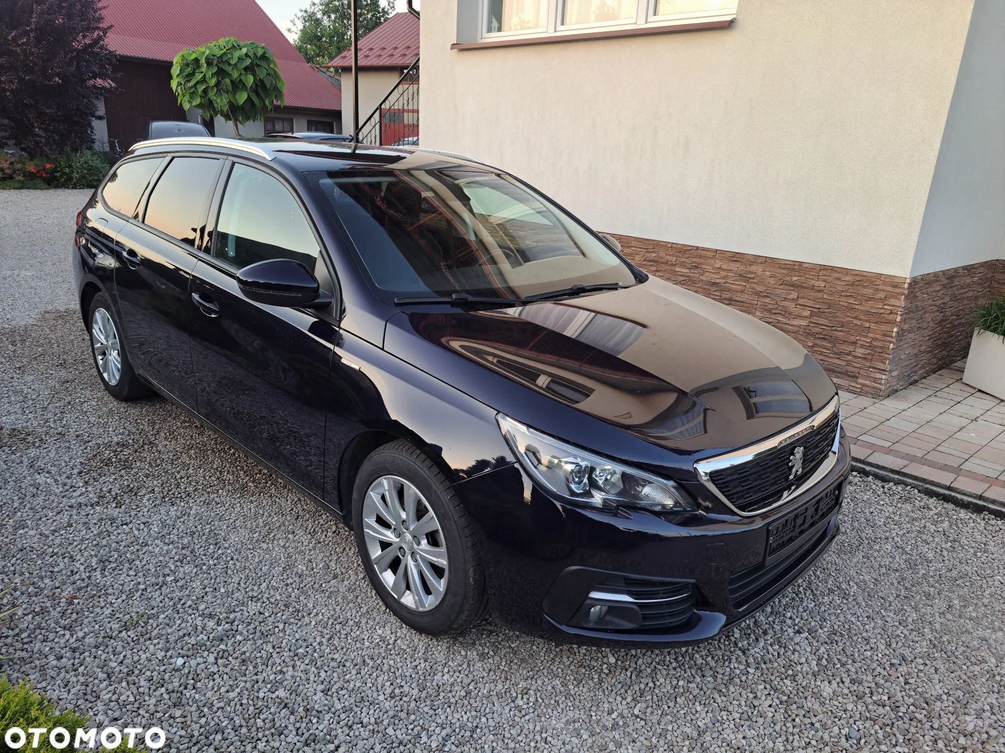 Peugeot 308 - 1