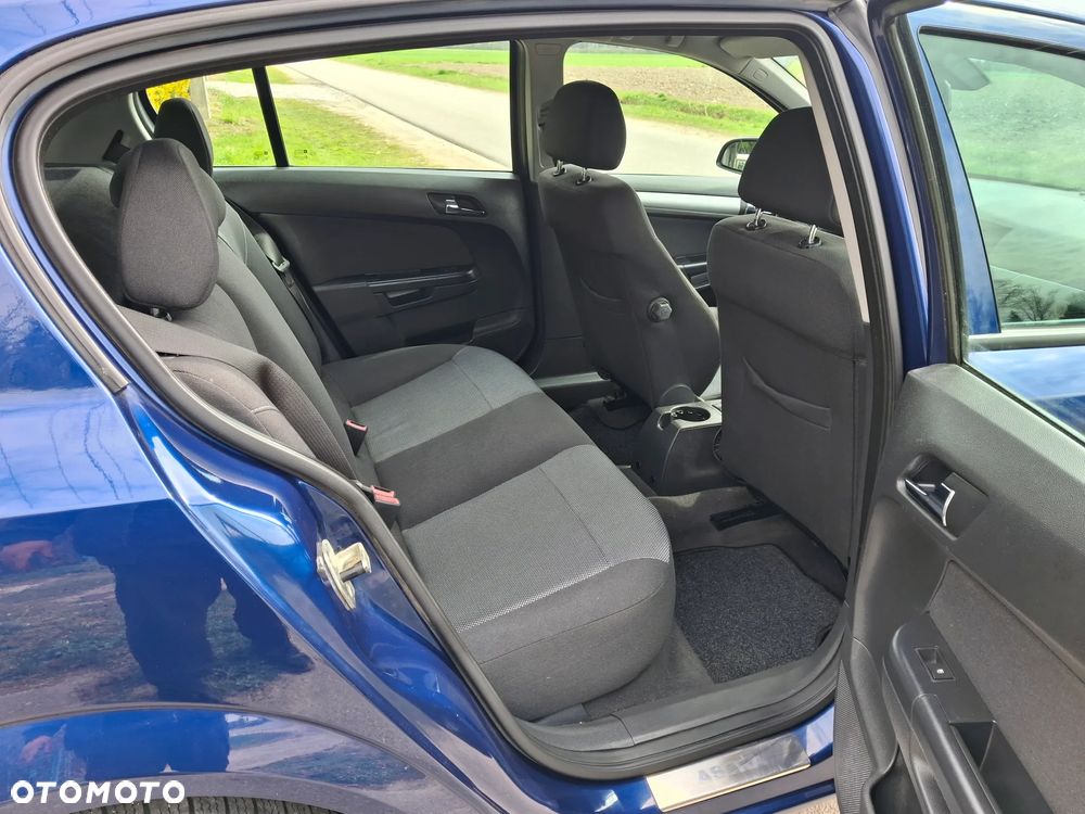Opel Astra - 20