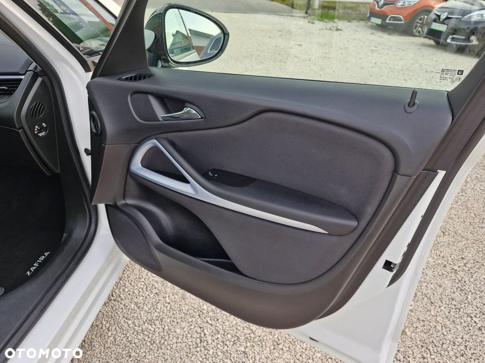 Opel Zafira - 23
