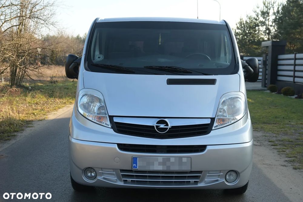 Opel Vivaro - 12