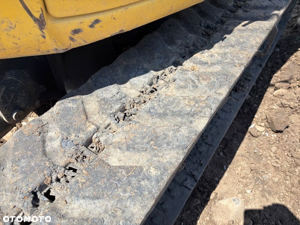 Komatsu Pc 35 Mr - 26